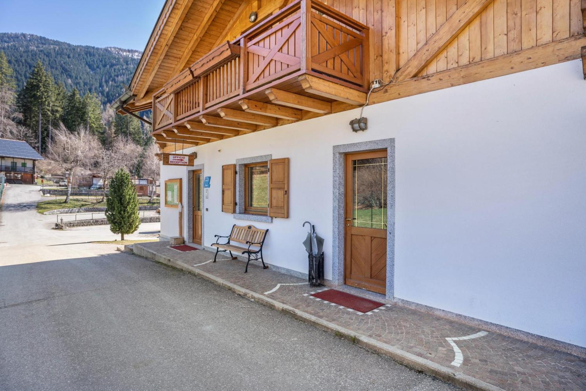Chalet Camping Fae 3 Villa Madonna di Campiglio Ngoại thất bức ảnh