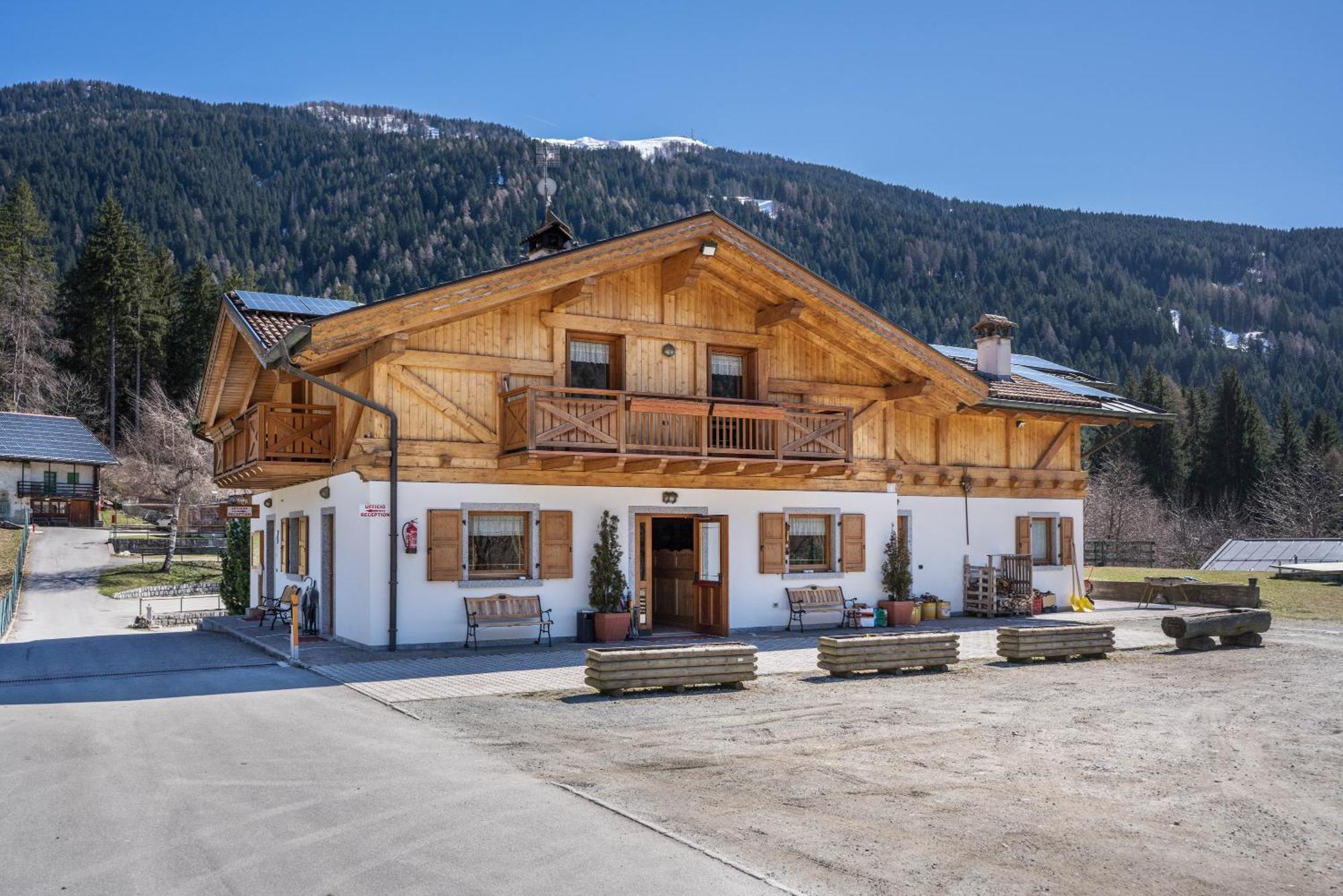Chalet Camping Fae 3 Villa Madonna di Campiglio Ngoại thất bức ảnh